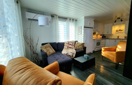 Saint-Fabien-de-Panet Ski Chalet | Chalet LA BELLE VIE - Experience the colors of the Appalachians