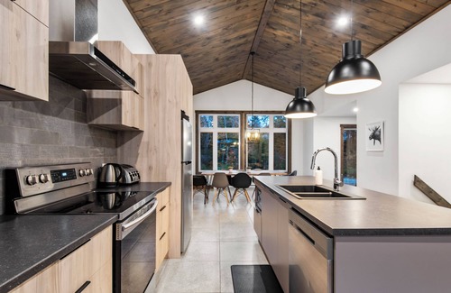 Chertsey Ski Chalet | Chalet Le Douillet