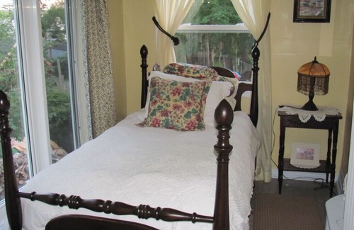 North Sydney Bed & Breakfast | Chambers Guest House B&B - Room 3