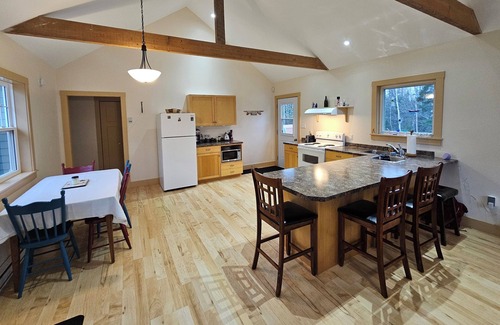 Naufrage Cottage | Charming 2-bedroom cottage with AC, WiFi in lovely Georgetown