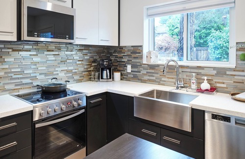 Dunbar House | Charming laneway house: 750 square feet, 2 bedroomnNo cleaning fees.