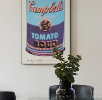 Plateau Mont Royal Apartment | Chic 2 Bedroom apartment in Le Plateau by Denstays