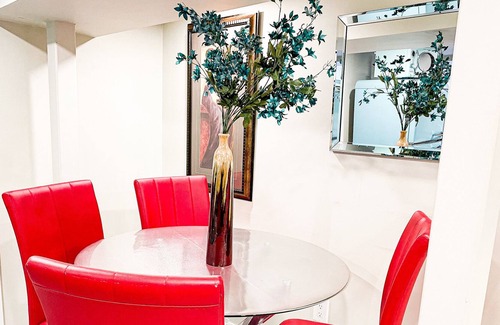 Hamilton Apartment | Comfy 2BR Bsmt apt - near downtown and Gage park