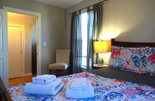 Everett Apartment | Convenient 2 bed Apt in Everett a Short Walk to Encore