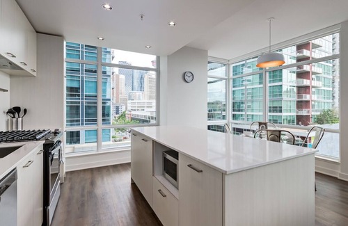 Beltline Apartment | Corporate Stays - Luxurious 2BR with Premium Amenities and Contemporary Design
