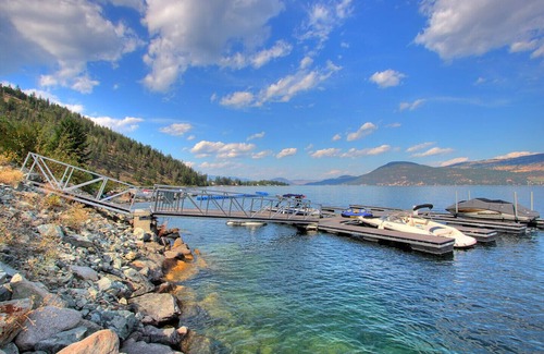 Central Okanagan House | Cottage at Lacasa Resort