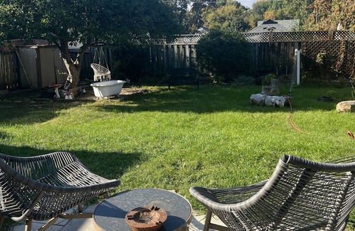 Rexdale House | Cozy house minutes away from the airport & Woodbine racetrack