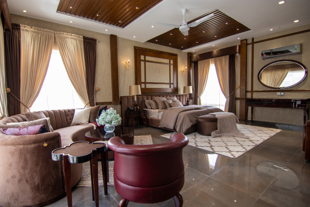 Lion's Head Cottage | Cozy Riverside Bungalow