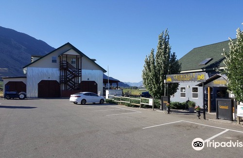 Okanagan-Similkameen Hotel | Crowsnest Vineyards Guesthouse