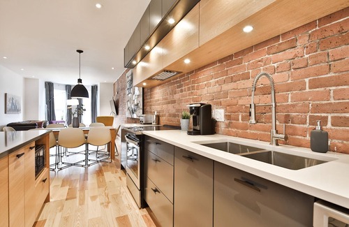 Mile End Apartment | DL | Magnificent 3bedrooms/2Bath in Artistic MileEnd