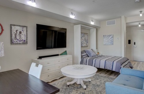 North End Apartment | Downtown getaway at Sole