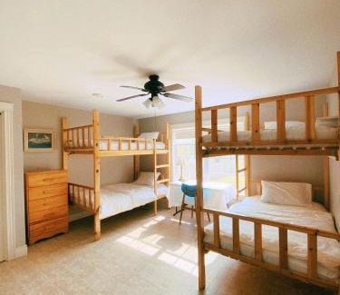 Lower Montague Hostel | EcoSun Hostel - Female-Only