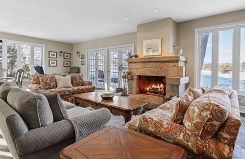 Kingston Cottage | Escape on The St Lawrence