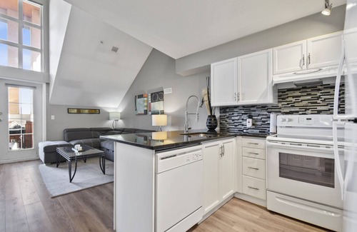 Quail Ridge Apartment | Executive Lofted Condo With Courtyard View - 314A