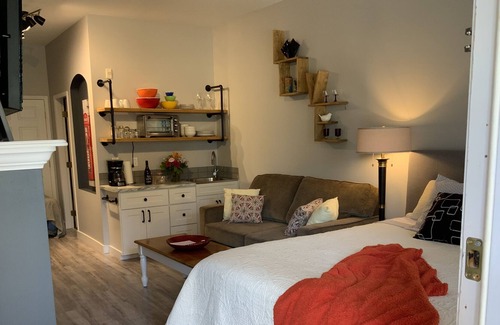 Quail Ridge Apartment | Fairway Woods, Perfect Stay, right on the golf course!