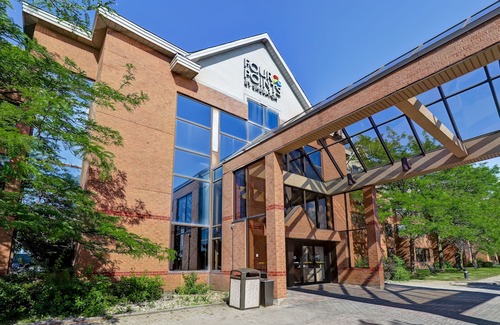 Thorold Hotel | Four Points by Sheraton St. Catharines Niagara Suites