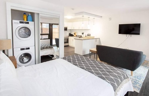 Downtown Winnipeg Apartment | Free Parking, Private Patio, Laundry and Wi-Fi!