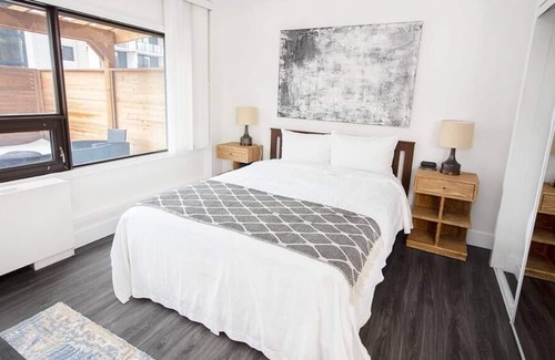 Downtown Winnipeg Apartment | Free Parking, Private Patio, Laundry and Wi-Fi!
