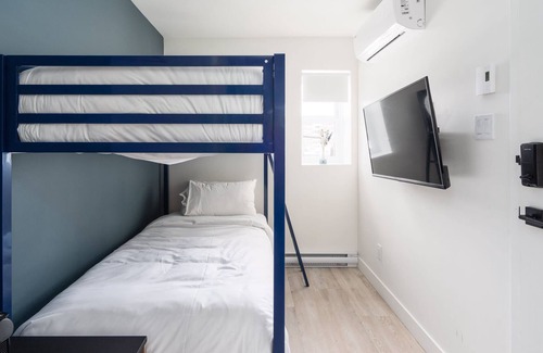 Gay Village Apartment | Full-equipped room in Le Village!