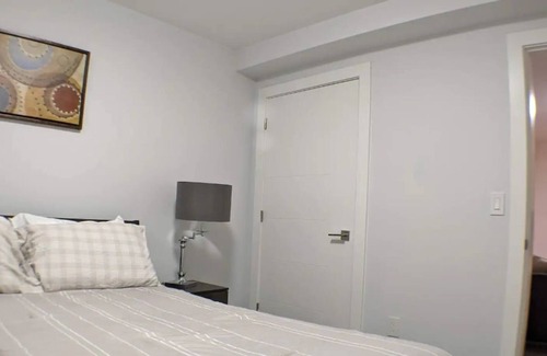 Guildford House | Furnished 1 room suite w/ private entrance