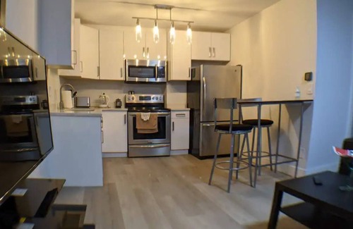 Guildford House | Furnished 1 room suite w/ private entrance