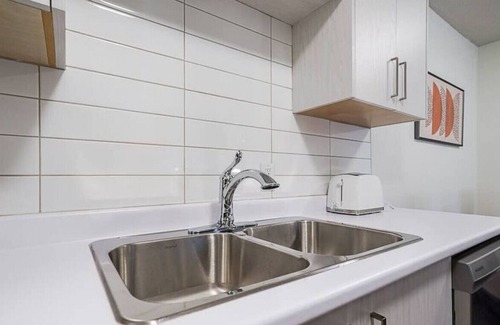 Surrey Apartment | Gateway Furnished Apartments Suite Twenty One