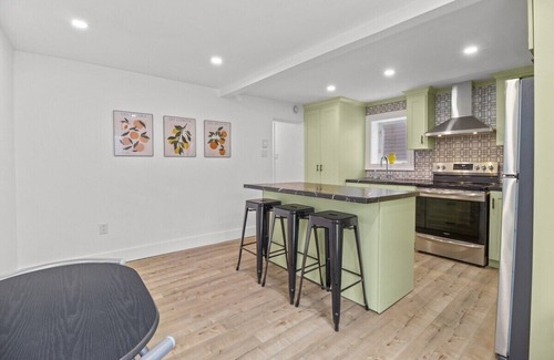 Downtown St. John's House | Georgestown Hutch | Private Patio | Parking