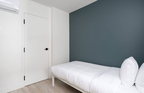 Gay Village Apartment | Getaway in the heart of Montreal!