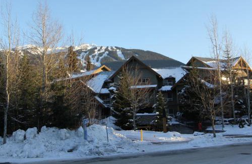 Village North Apartment | Glacier's Reach by Whistler Retreats