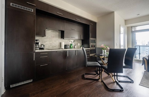 Willowdale Condo | GLOBALSTAY. Elegance in peonies 23 Floor 1Br. Free Parking