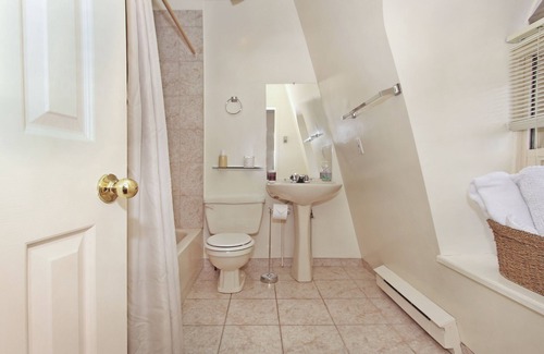 Downtown St. John's House | Gower Guest House