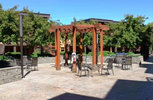 South Pandosy House | Ground Level at Playa Del Sol #153