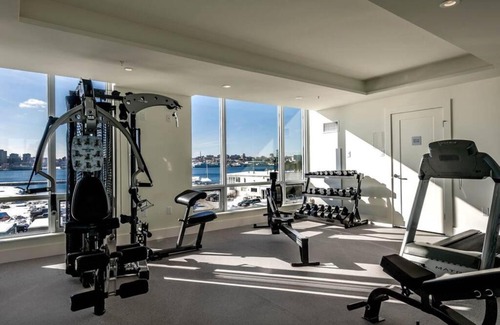 Downtown Apartment | Halifax Kings Wharf Pl Apartment
