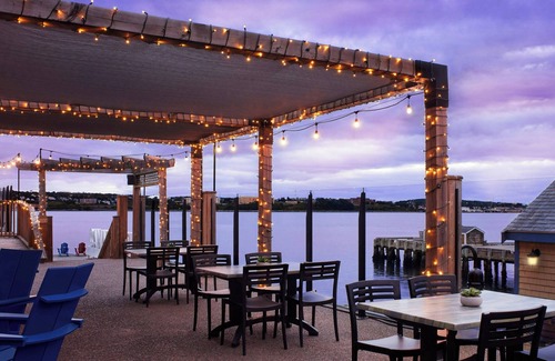 Downtown Halifax Hotel | Halifax Marriott Harbourfront Hotel