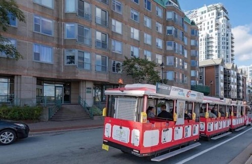 Downtown Halifax House | Halifax Suite Excellent Location Downtown