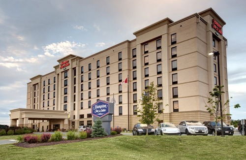 Dartmouth Hotel | Hampton Inn & Suites by Hilton Dartmouth - Halifax