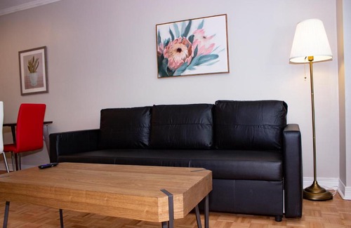 Downtown Montreal Apartment | Heart Of Montreal Festivals