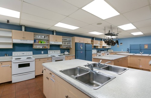 Downtown Kelowna Hostel | HI Kelowna Hostel