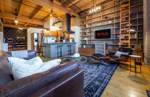 Downtown Edmonton Apartment | Historic J.D Loft | ICE District | UG Parking | AC