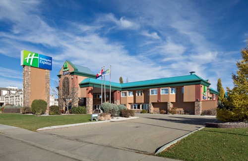 Red Deer Hotel | Holiday Inn Express Red Deer, an Ihg Hotel