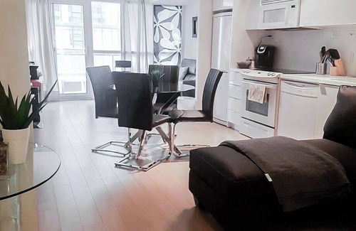 CityPlace Apartment | Hollywood Chic