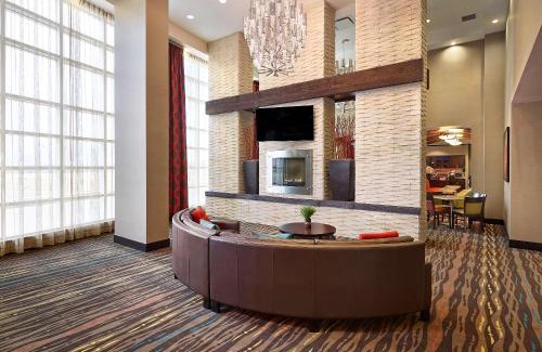 Calgary Hotel | Homewood Suites Calgary Airport