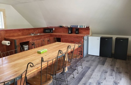 East Kootenay Hostel | Hostel ∙ 8 guests