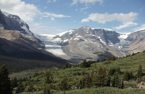 Canadian Rockies Hostel | Hostel ∙ 8 guests