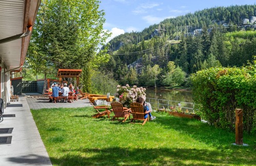 Squamish Hostel | Hostel ∙ 8 guests