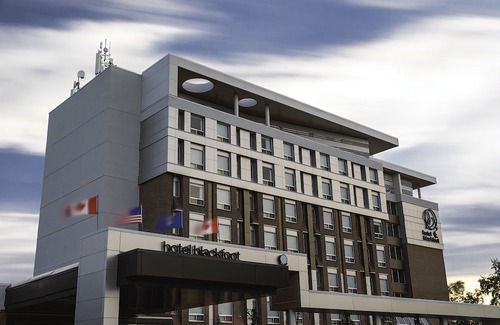 Southeast Calgary Hotel | Hotel Blackfoot