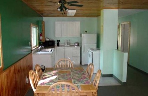 Madawaska House | House ∙ 1 bedroom ∙ 6 guests