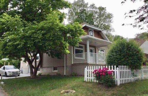 Silvertown House | House ∙ 4 bedrooms ∙ 10 guests