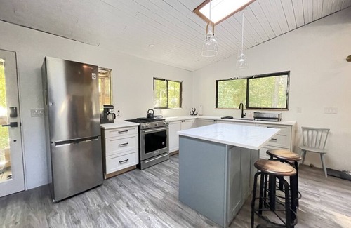 Savary Island Cabin | Huckleberry Hideaway - an idyllic off-grid cabin on Savary Island, BC. Canada.