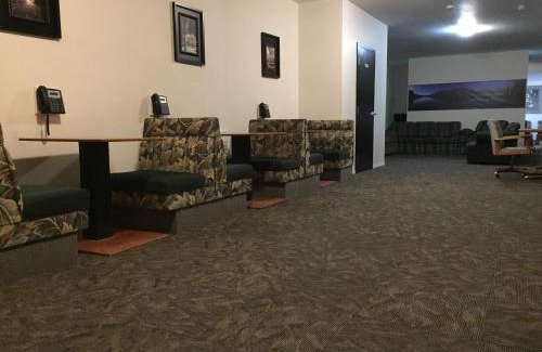 East Kootenay Hostel | Invermere Hostel
